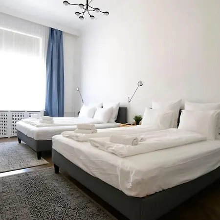 Premium By Hi5- Anker * Budapeszt